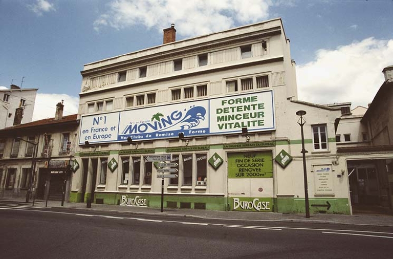 Usine de pâtes alimentaires dite Société Régia actuellement gymnase Club et magasin de commerce