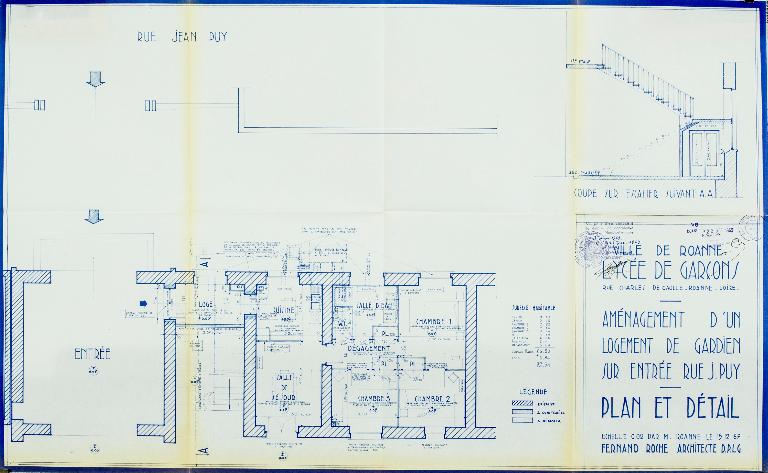 Manoir de Chènevoux, puis collège de jésuites, puis école centrale, puis lycée de garçons, actuellement lycée d'enseignement secondaire Jean-Puy