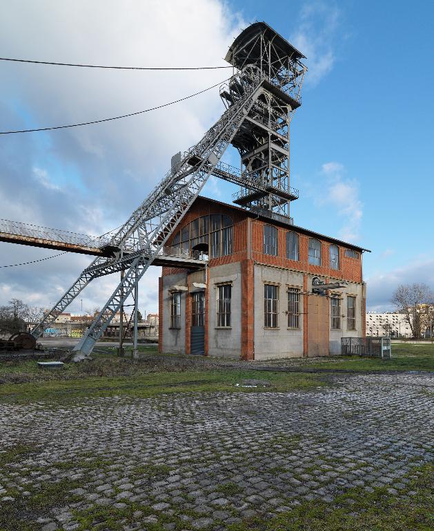 Mine de charbon site Couriot, actuellement Puits Couriot Parc-Musée de la Mine de Saint-Etienne