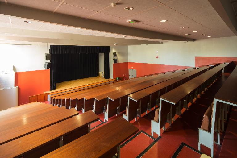 Lycée agricole et collège agricole féminin, actuellement lycée agricole Olivier-de-Serres