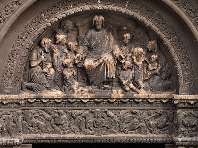 Ensemble des trois tympans : Saint Joseph patron de l'Eglise universelle, Le Bon Pasteur accueillant et enseignant tous les âges, L'Adoration des Mages