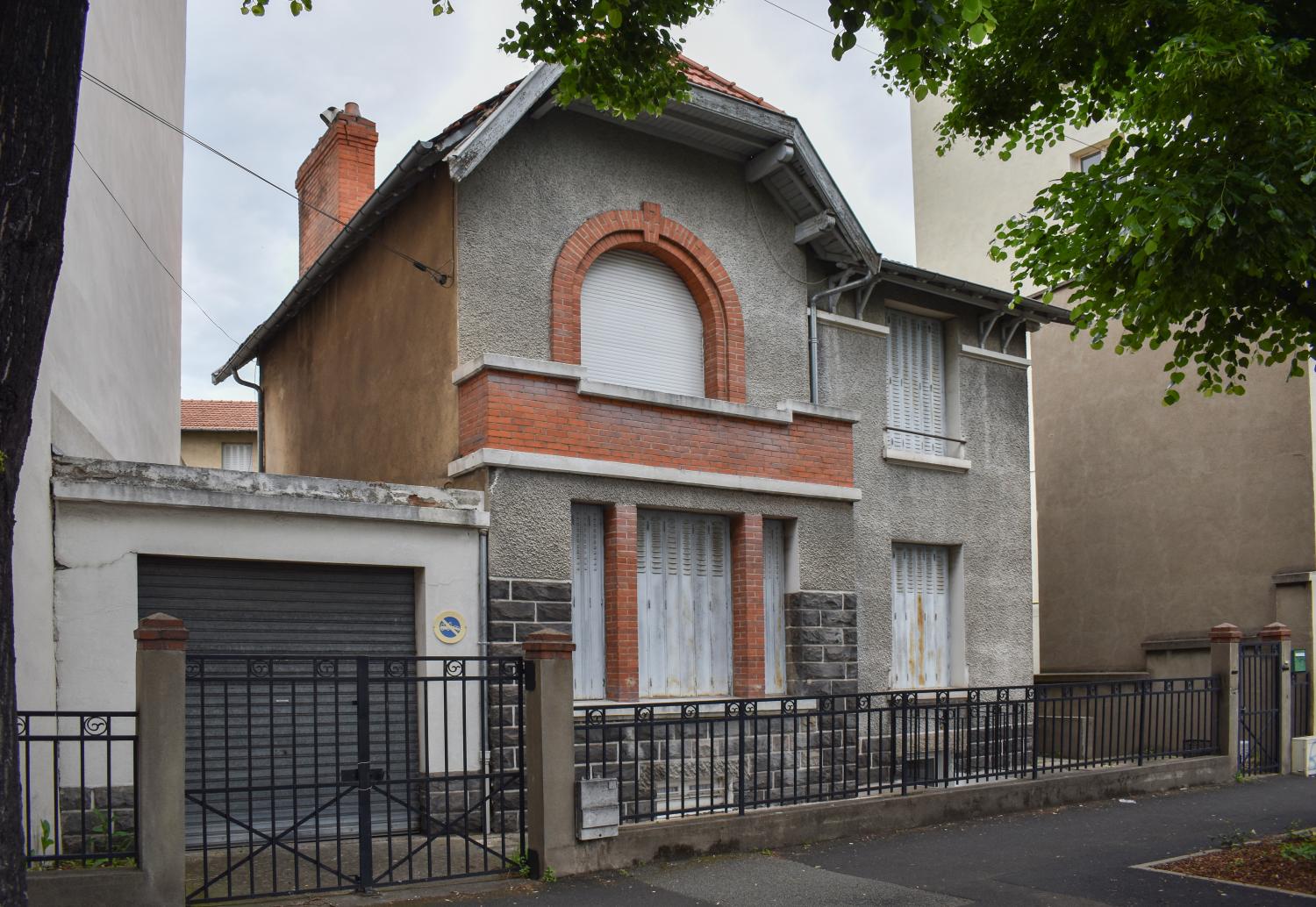 Immeuble, actuellement maison