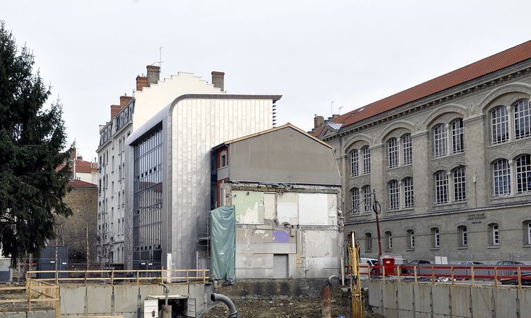 hôtels jumeaux : cours Jeanne d'Arc puis Maison de culture arménienne