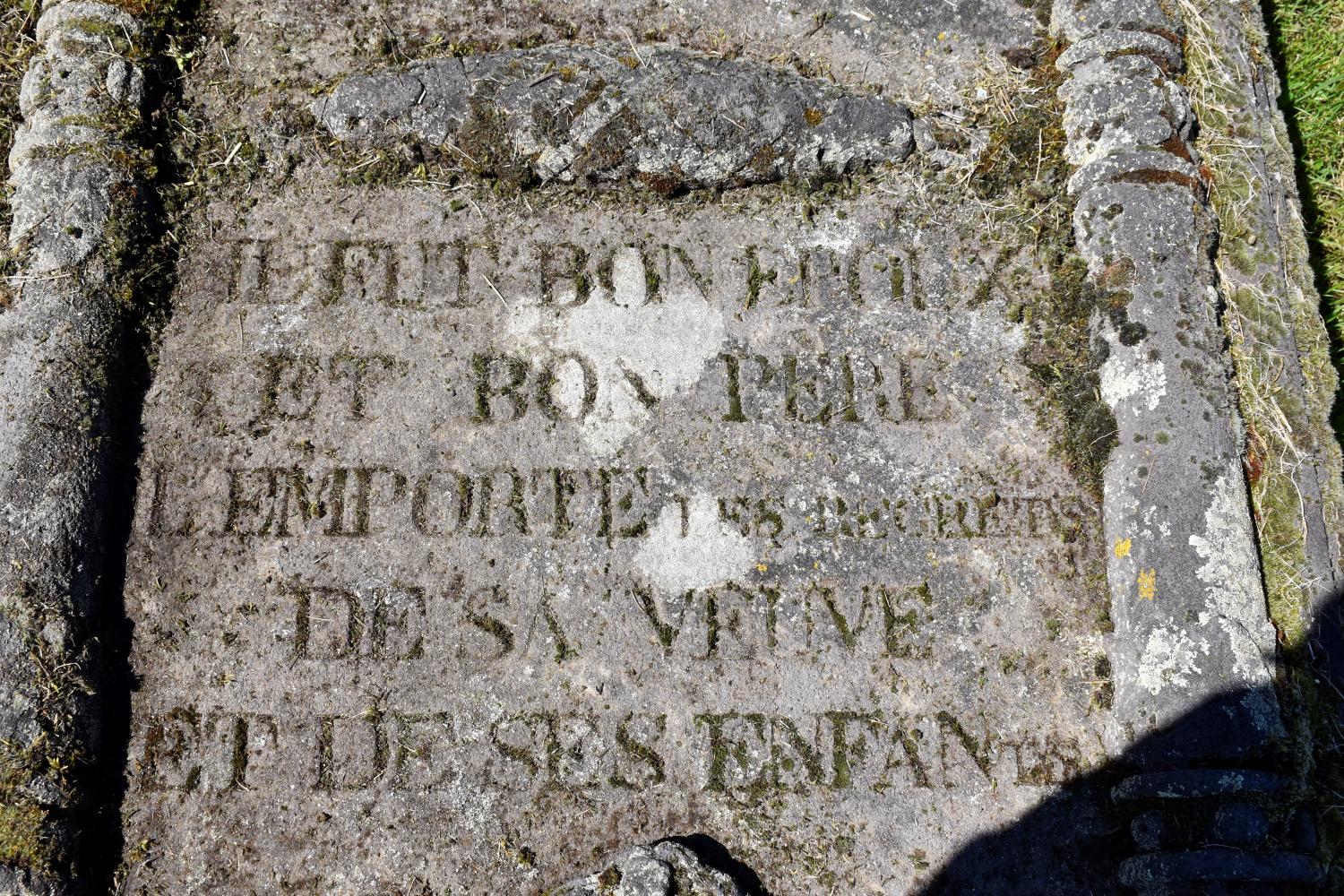 Tombeau dit tombe de Jacques Pessin, marinier.
