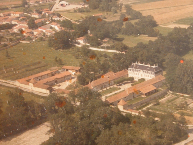 Ferme du château de Magneux-Haute-Rive, dite le Clos Lafond