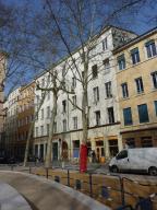 Immeuble-atelier 4 place Bertone