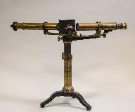 Instrument de démonstration en optique : spectroscope
