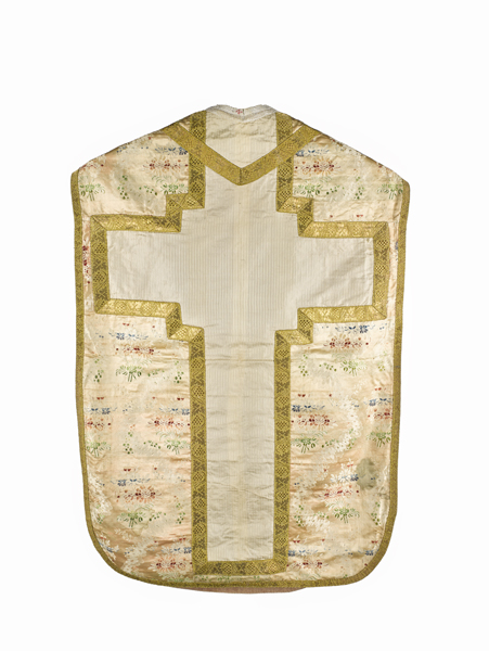 ensemble d'une chasuble et de deux tuniques : ornement blanc n°1