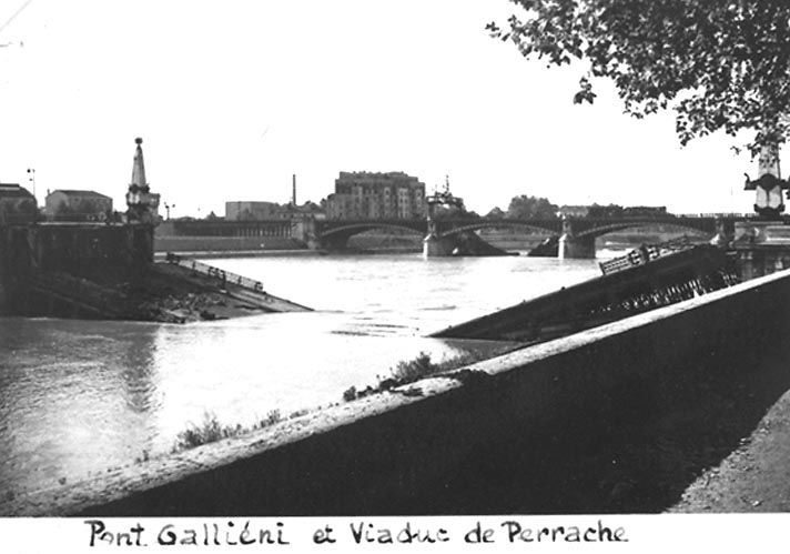 Pont du Midi, puis premier pont Galliéni (détruit)