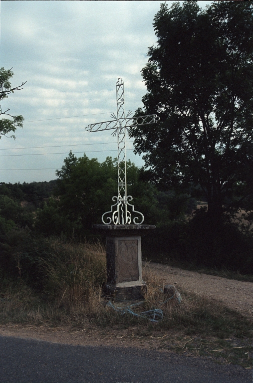 Les croix monumentales du canton de Boën et de la commune de Sail-sous-Couzan