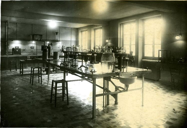 Hôtel de Juys, puis Bottu de la Barmondière, actuellement Université catholique de Lyon