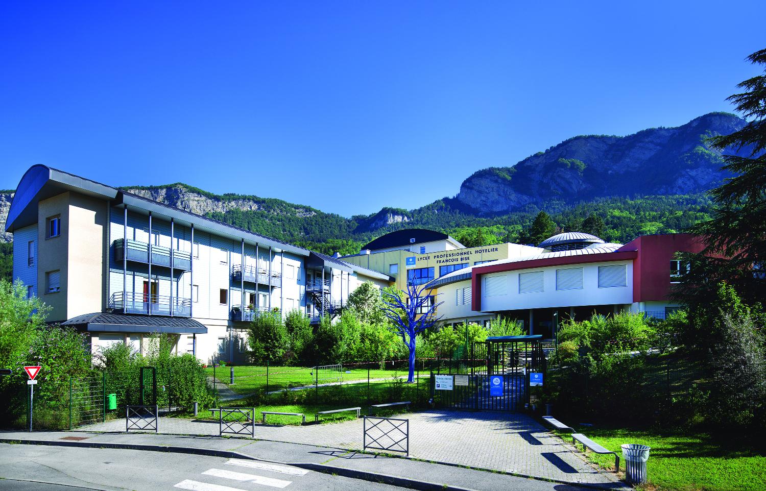 Collège d'enseignement technique féminin hôtelier, puis lycée professionnel hôtelier François-Bise