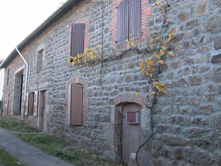 Présentation de la commune d'Essertines-en-Châtelneuf