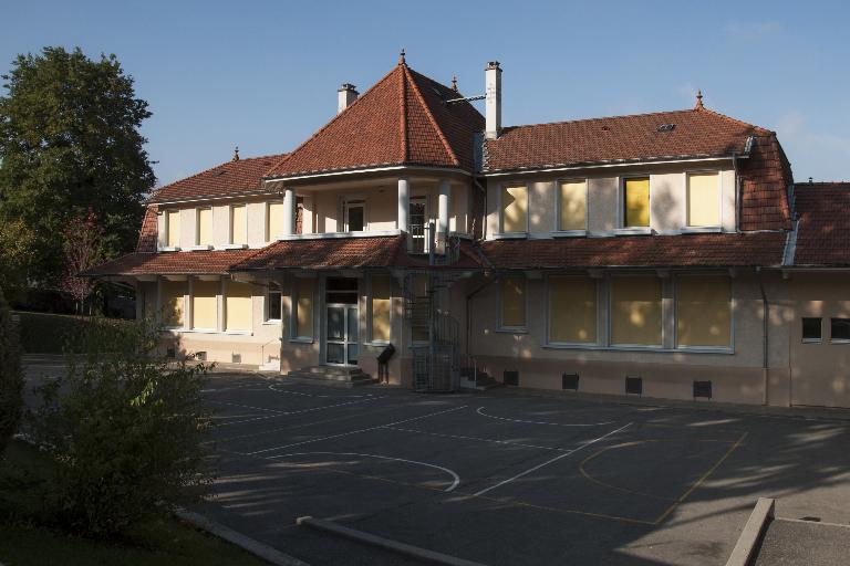 École primaire, dite école primaire de Saint-Simond