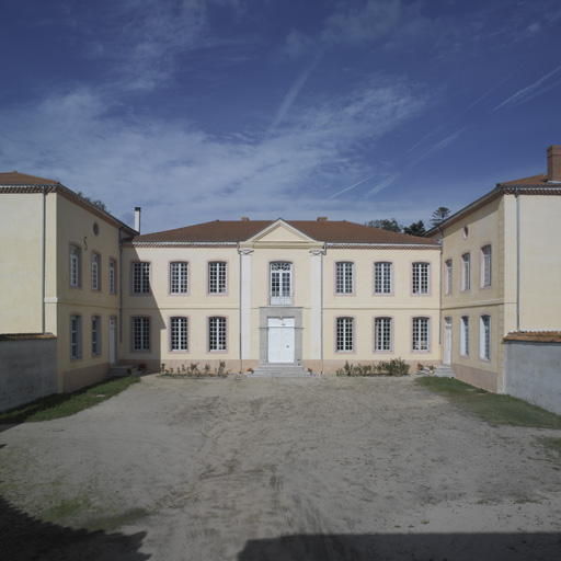 Demeure, dite château de Champs