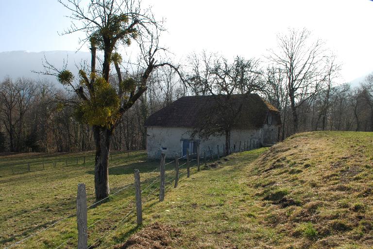 Grange-étable du domaine de Châteaupair