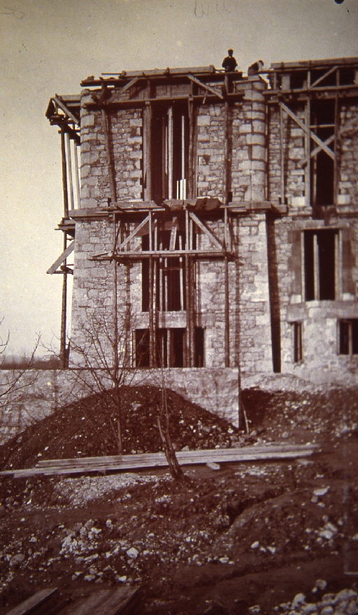 Hôtel de voyageurs, Hôtel Excelsior, actuellement immeuble, dit Résidence Beauregard