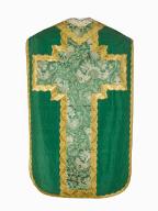 ensemble d'une chasuble, deux dalmatiques, trois étoles, trois manipules, un voile de calice, une bourse de corporal : ornement vert n°2