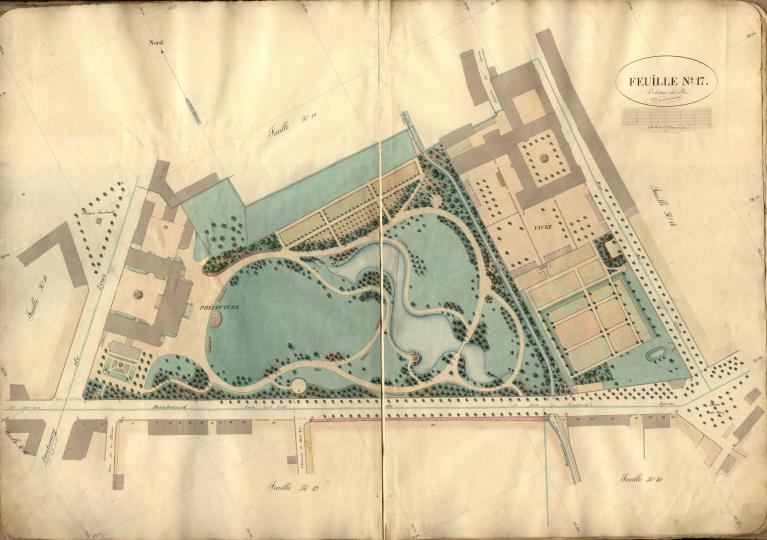 Collège de jésuites, puis école centrale, école secondaire communale, lycée impérial, lycée de garçons, actuellement lycée Lalande