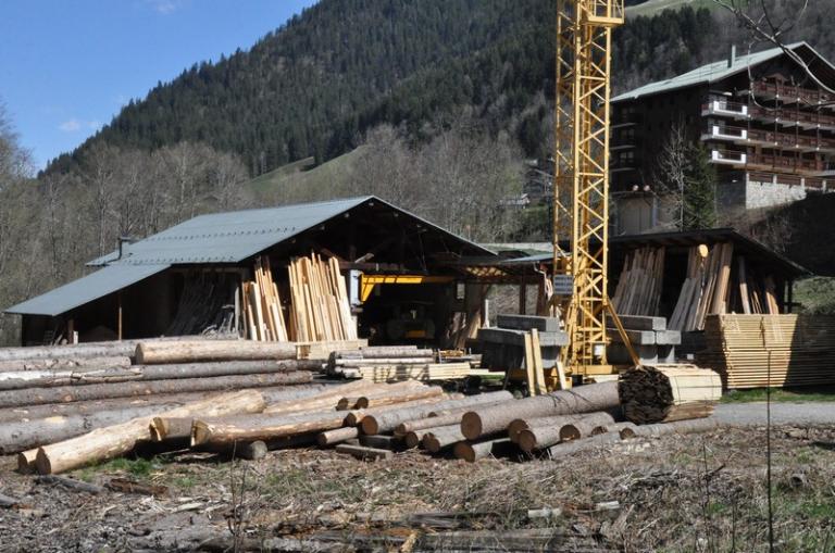 Scierie à bois Blanc