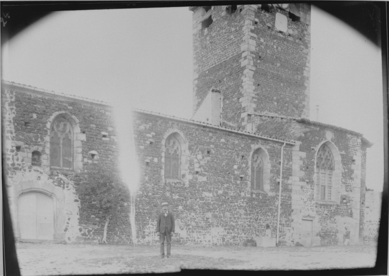 Eglise prieurale et paroissiale Saint-Pierre et Saint-Porchaire