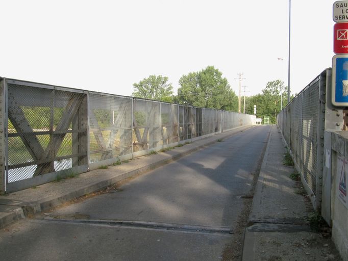 Pont routier de Jonage