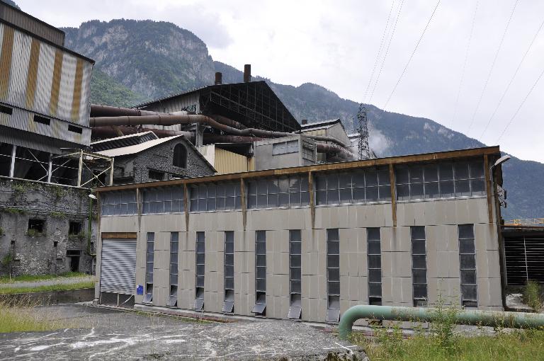 centrale et barrage de Pierre-Eybesse, basse vallée de la Romanche et usine des Clavaux, Compagnie Universelle d'Acétylène et d'Electrométallurgie (CUAEM) puis Pechiney actuellement Ferro Pem