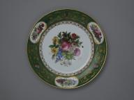 assiette dite assiette de présentation du service dit "service d'apparat du château de Randan"