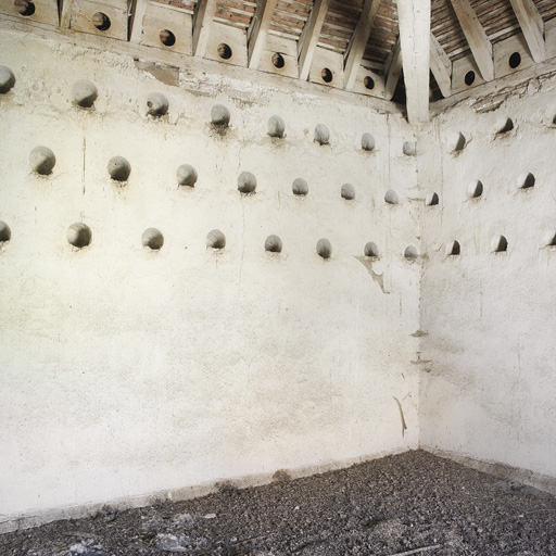 Pigeonnier du château de Magneux-Haute-Rive