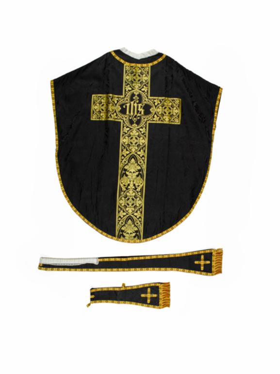 chasuble, étole, manipule : ornement noir