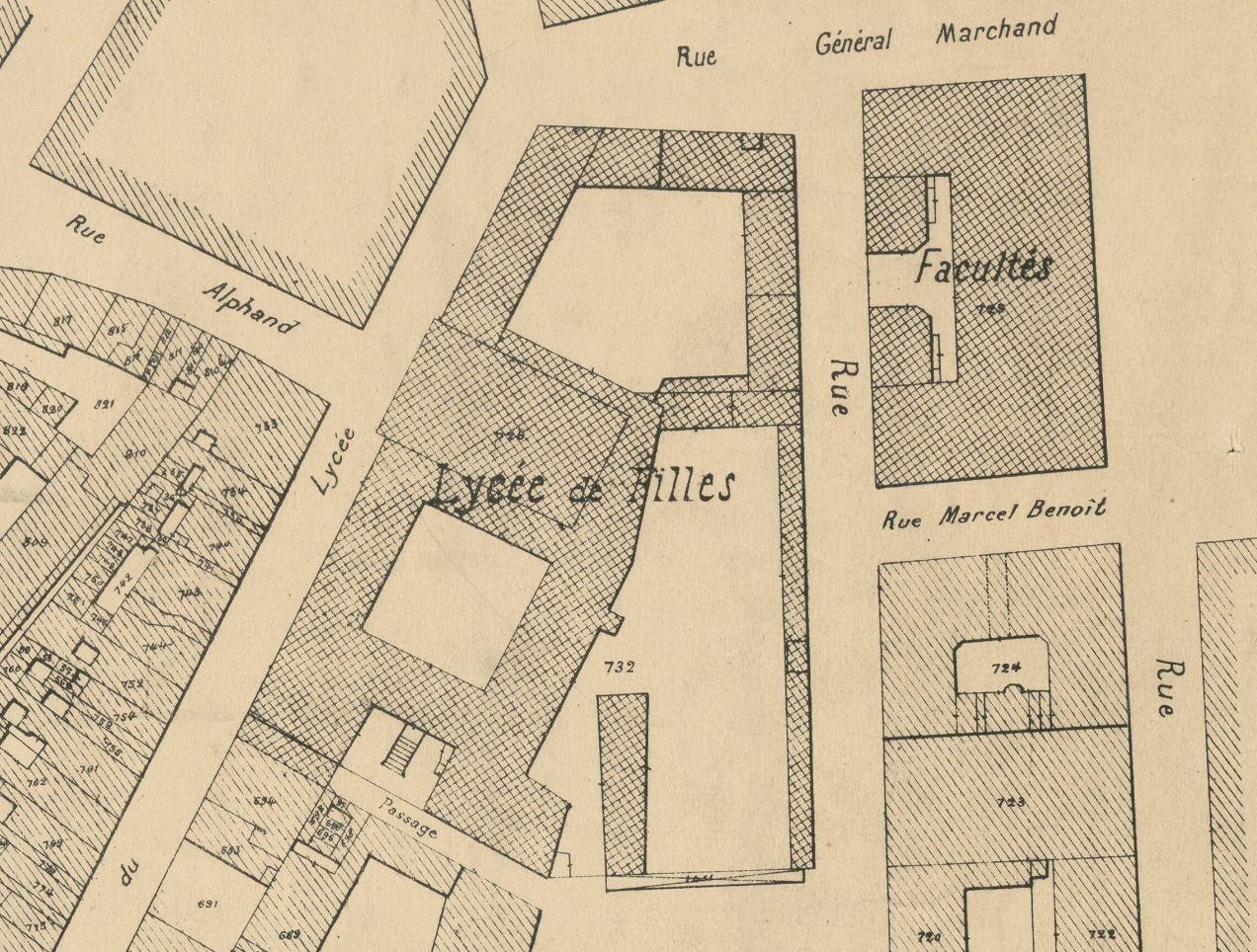 Collège de jésuites, dit Royal-Dauphin, puis école centrale, lycée, collège royal, lycée de garçons puis lycée de jeunes filles, actuellement cité scolaire Stendhal