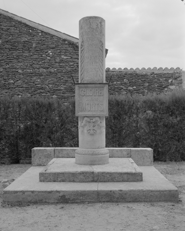 Monuments aux morts de la guerre de 1914-1918 et de la guerre 1939-1945