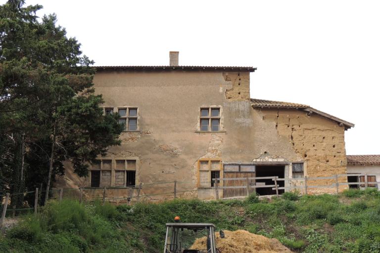 Ancien prieuré de Monberthoud, actuellement centre équestre