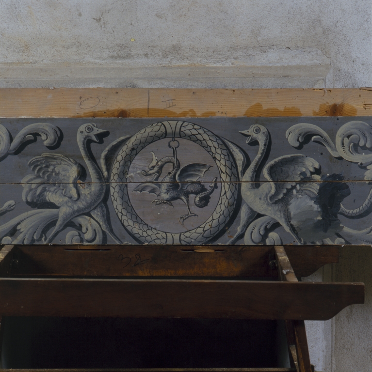 Plafond peint de la pièce dite "chambre de Claude d'Urfé" et fragments déposés