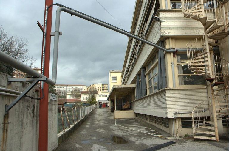 Usine de chaussures dite Chaussures Charles Jourdan France