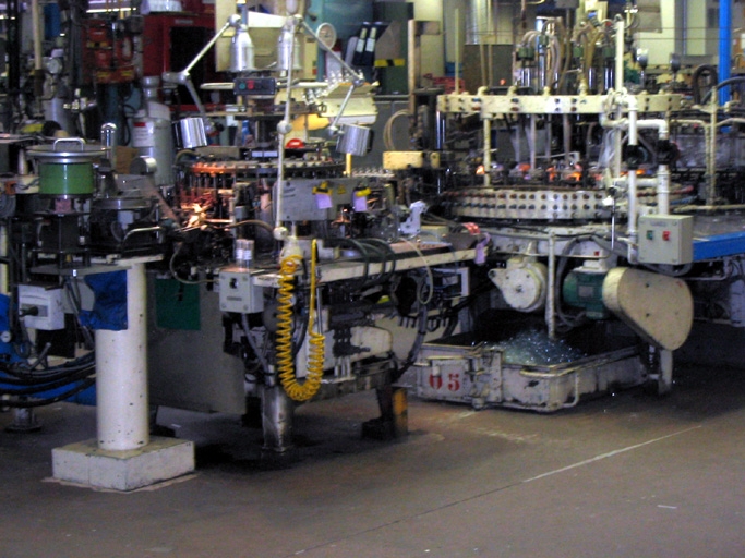 Usine de petit matériel électrique dite Lampes Visseaux, puis Claude, Paz et Visseaux, puis I.T.T. puis G.T.E., actuellement Sylvania Lighting International France (S.L.I. France)