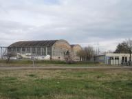 Hangar aéronautique militaire dit Hangar IV aéroport de Bron actuellement entrepôt sans affectation