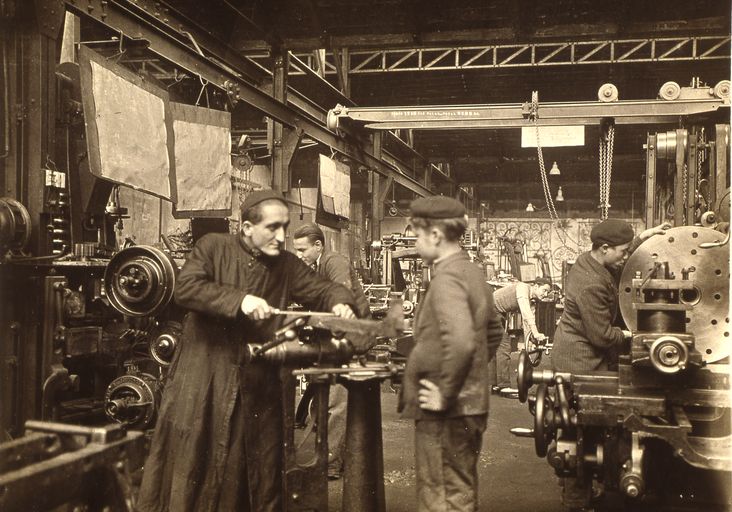 École professionnelle, atelier