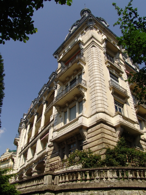 Hôtel de voyageurs, Hôtel Excelsior, actuellement immeuble, dit Résidence Beauregard