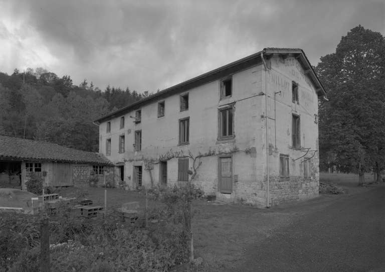 Moulin à pierre, puis usine de taille de marbre et de granit, dit Moulin d'Anzon