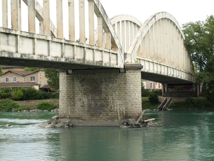 Pont routier de Loyettes