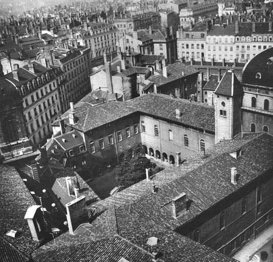 Hôtel-Dieu dit hôpital du Pont du Rhône puis hôtel-Dieu de Notre-Dame de Pitié du Pont du Rhône, Hôpital général, Grand Hôtel-Dieu