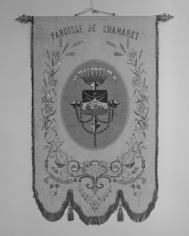 Bannière de procession : bannière de confrérie du Rosaire de la paroisse de Chamaret