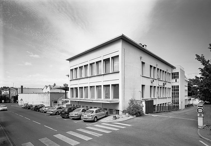 Usine de chaussures dite Chaussures Charles Jourdan France