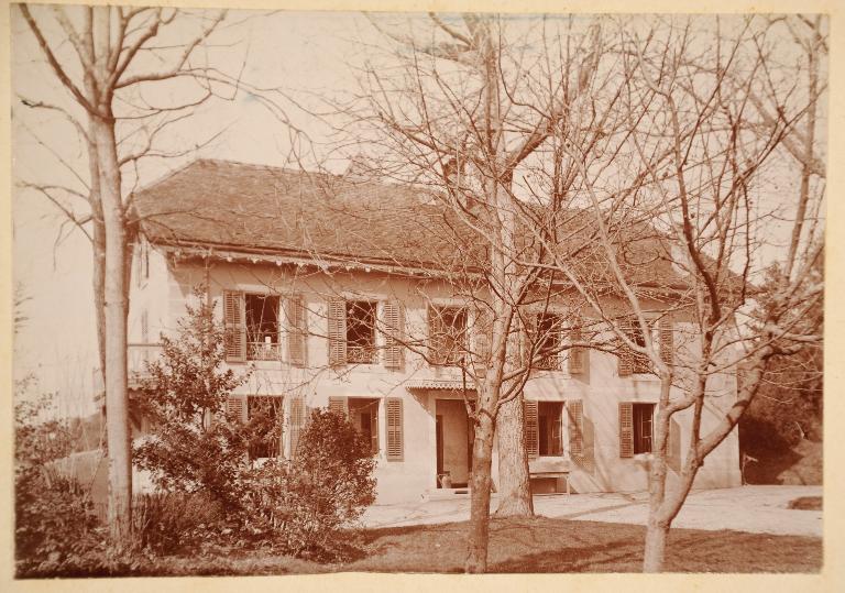 Moulin, puis maison, dite villa de la Cascade, puis hôtel de voyageurs, annexe de l'hôtel Gentil Castel