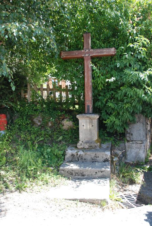 Croix de chemin, dite croix des Lansard