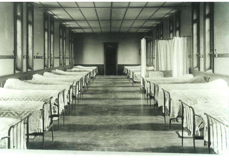 Lycée de garçons, actuellement lycée d'enseignement secondaire et supérieur Claude-Fauriel