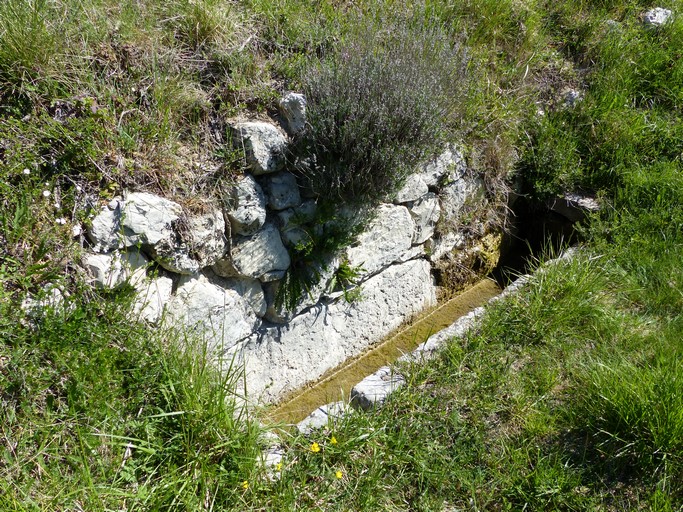 Fontaine-abreuvoir de Fontenelle