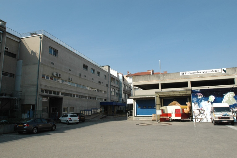 Usine de produits pharmaceutiques dite Gignoux et fils puis société l'air liquide puis Lipha actuellement laboratoire Merck