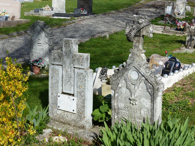 Cimetière de Barret-de-Lioure